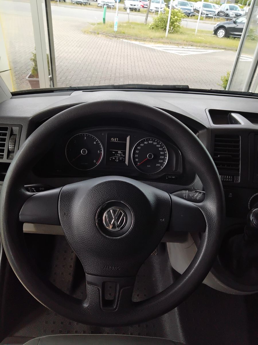 Fahrzeugabbildung Volkswagen T5 Camper