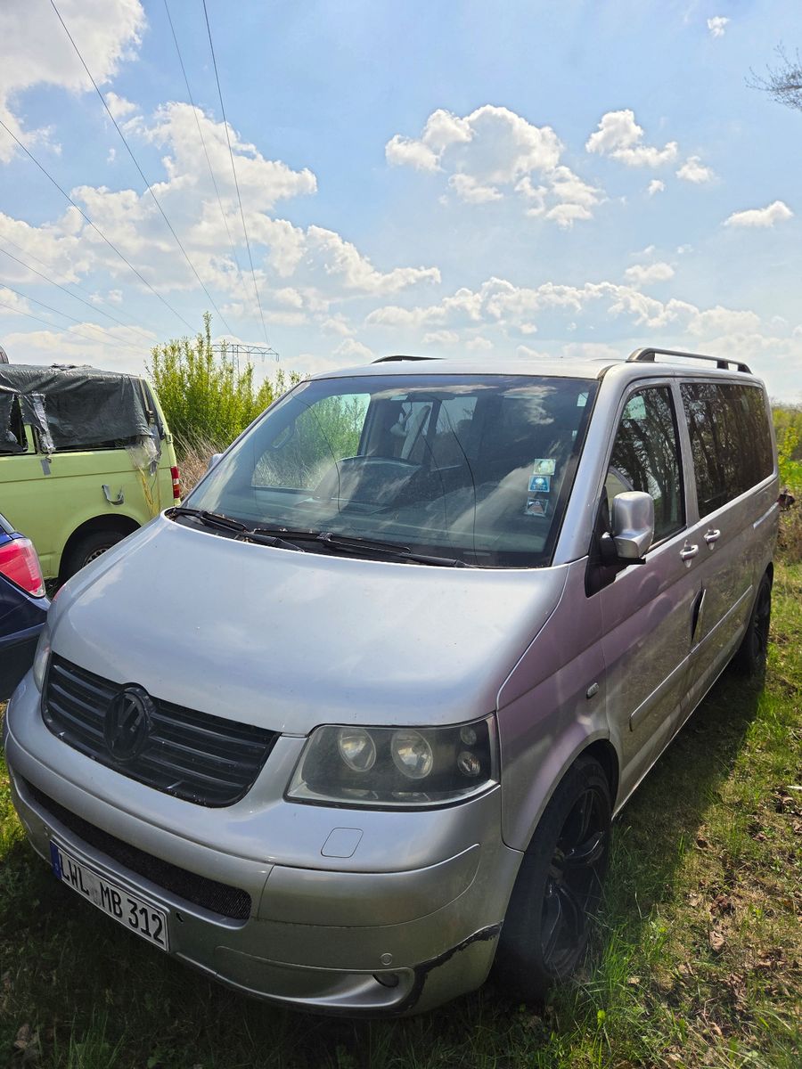 Fahrzeugabbildung Volkswagen T5 Multivan DSG