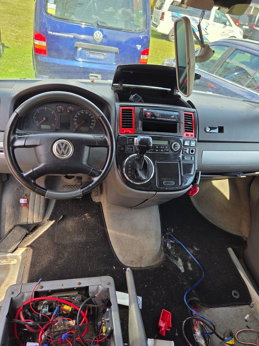 Fahrzeugabbildung Volkswagen T5 Multivan DSG